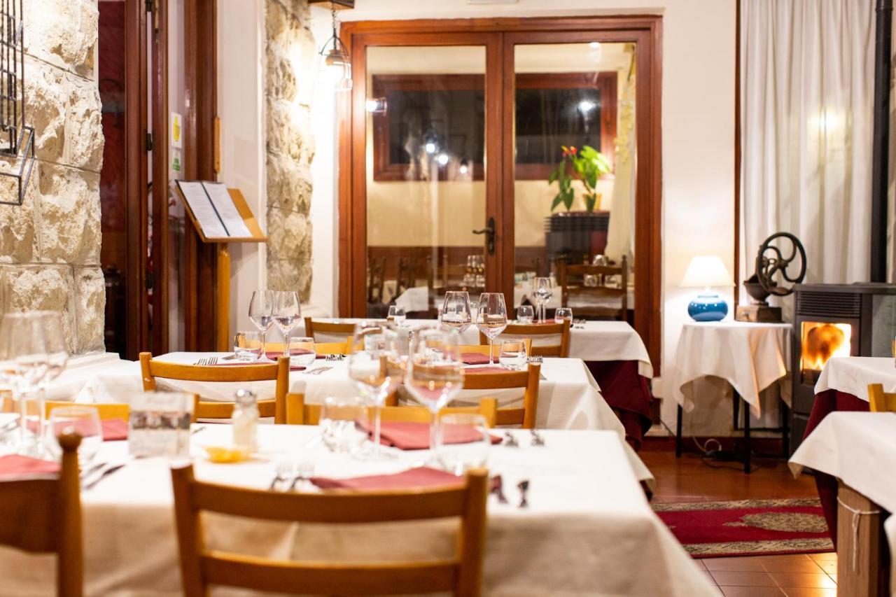 דיאנו מרינה Hotel Ristorante Il Caminetto מראה חיצוני תמונה